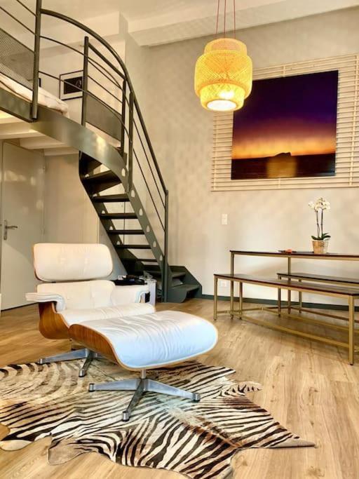 Charming Apartment In The Chartrons District Bordeaux Bagian luar foto